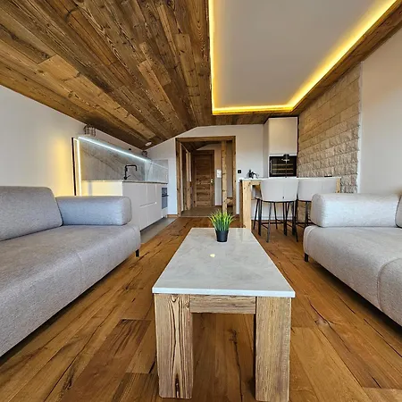 Apartment Magnifique Attique Avec Vue Sur Le De La Moubra