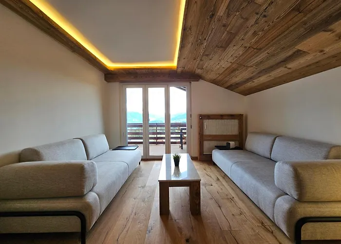 Magnifique Attique Avec Vue Sur Le De La Moubra